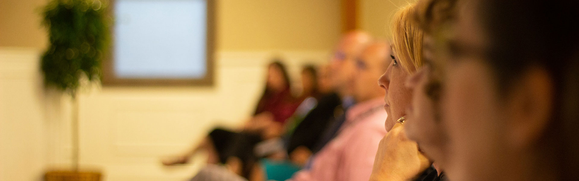 Seminar-Sitauation mit Menschen